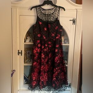 Luxe by Carmen Marc Valvo Sleeveless Dress Floral w polka dot netting 12